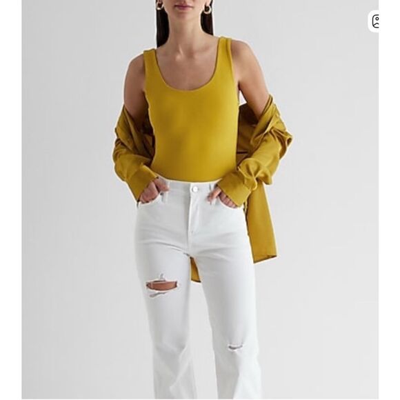Express NWT Lime Green Yellow Body Contour Scoop Neck Sleeveless Bodysuit XS - Picture 1 of 8